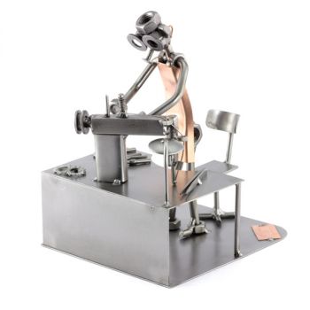 NÄHMASCHINENMECHANIKER