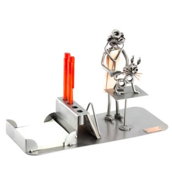 TIERARZT MIT BÜRO ORGANIZER