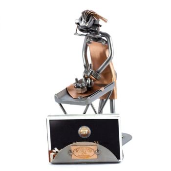 FRAU MIT BABY MIT VISITENKARTENHALTER