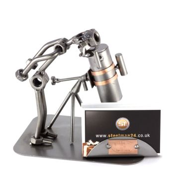 ASTRONOM MIT REFLEKTOR UND VISITENKARTENHALTER