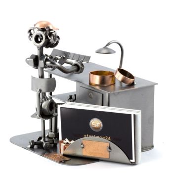 FEINWERKMECHANIKER MIT VISITENKARTENHALTER