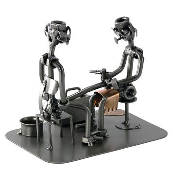 PEDIKÜRE / FUSSPFLEGERIN